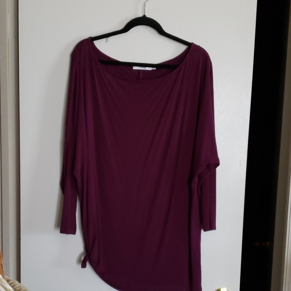 3/4 sleeve maroon top